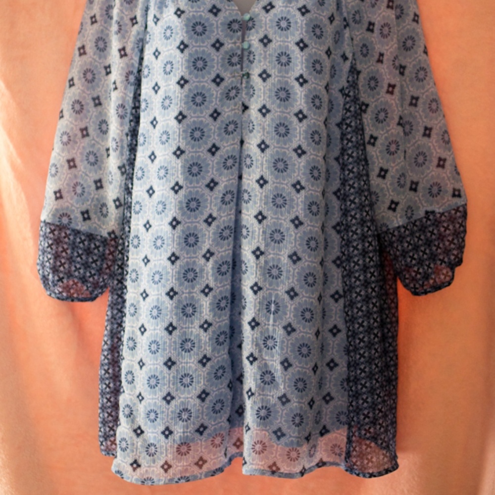 Blue Patterned Blouse - Picture 2 of 8